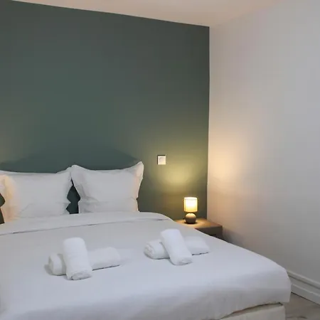 Appartamento 60 M With Terrace Near Train Stations *